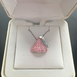 Beautiful Sparkly Kisses Necklace